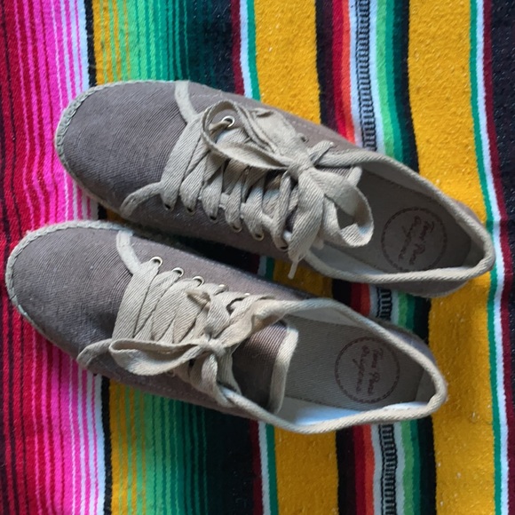 Espadrille Platform Shoes - Picture 2 of 6